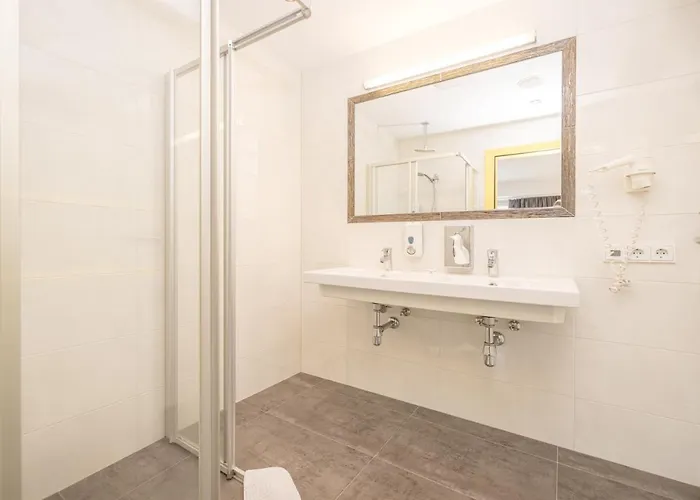 Готель Harakiri Und Apresski *